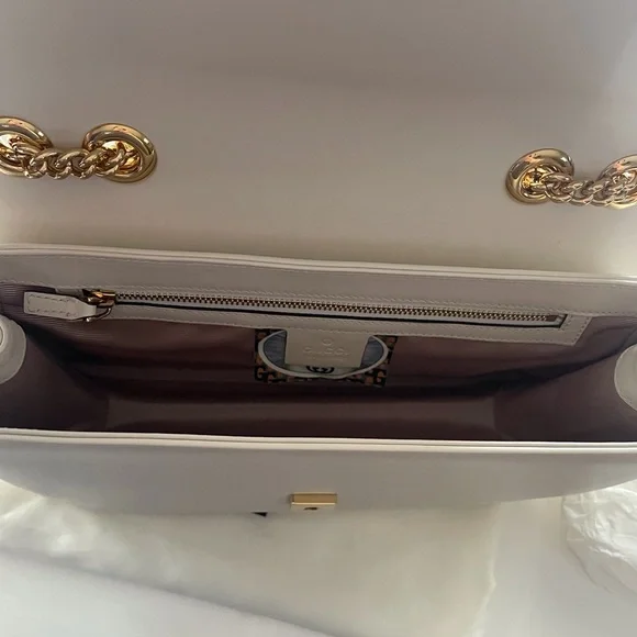 Gucci Rajah Medium Shoulder Bag - Picture 8 of 13